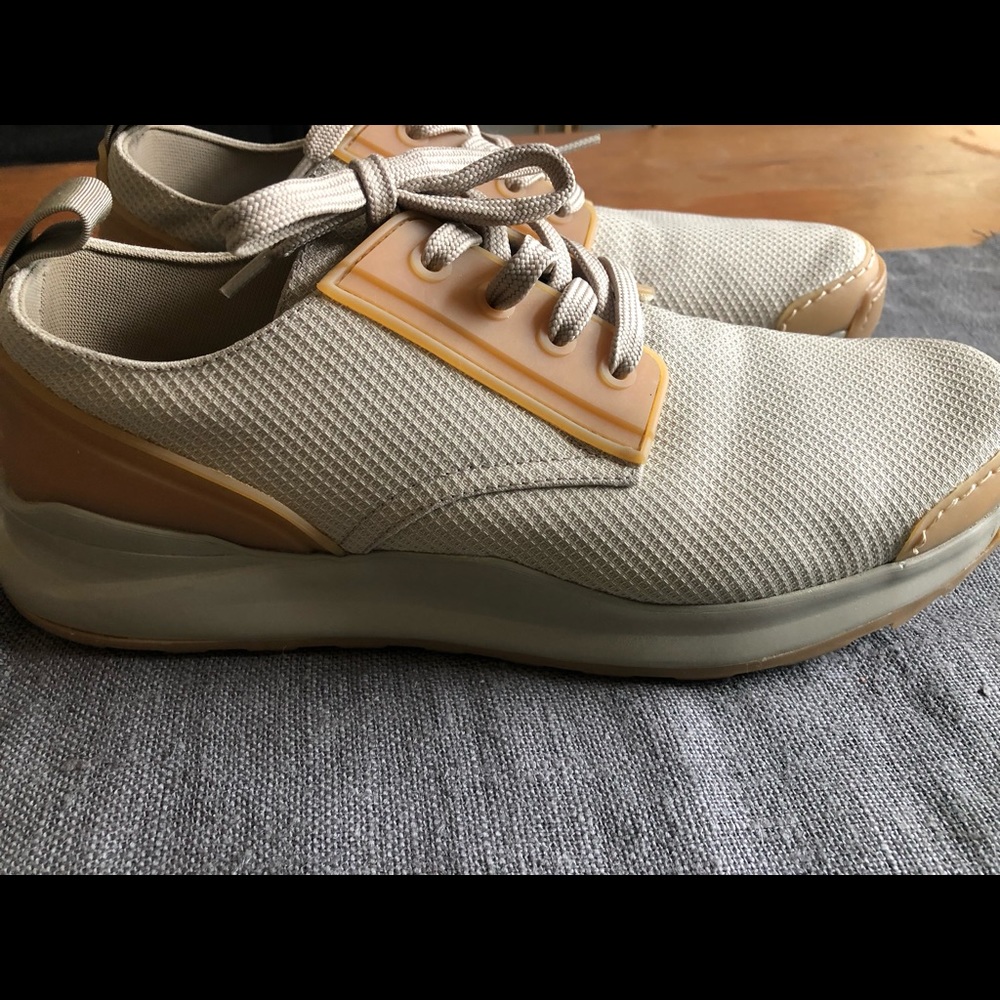 HOOD RUBBER CO. mens 9 Outdoor Sneaker - Made In Italy